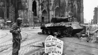 Intussen in Duitsland: tankduel bij de Kölner Dom, 6 maart 1945