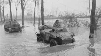 Luisterkei herinnert aan onder water zetten Betuwe