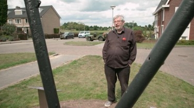 Waarom er midden in een Groesbeekse woonwijk een oorlogsmonument staat