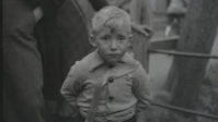 Zoektocht naar jongetje dat in 1945 in Sint Annaparochie op de foto kwam